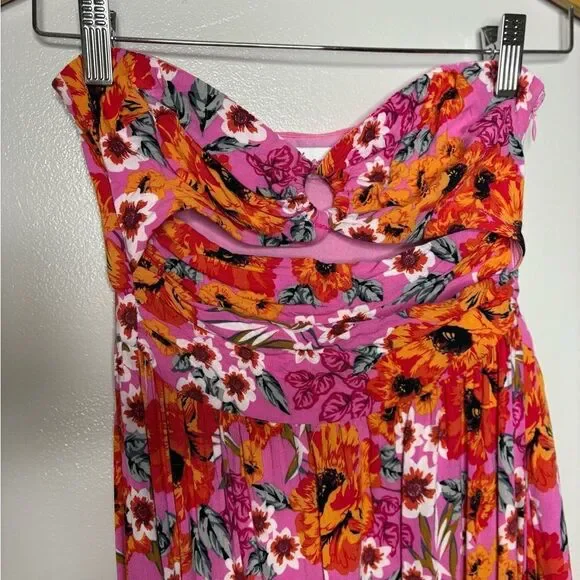 Petal & Pup Maxi Dress| Sarai Dress - Picture 4 of 15